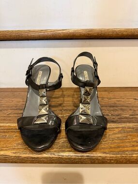 Via Spiga Black T-Strap Sandals with Silver Pyramid Studs